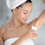 przy wyborze antyperspirantu